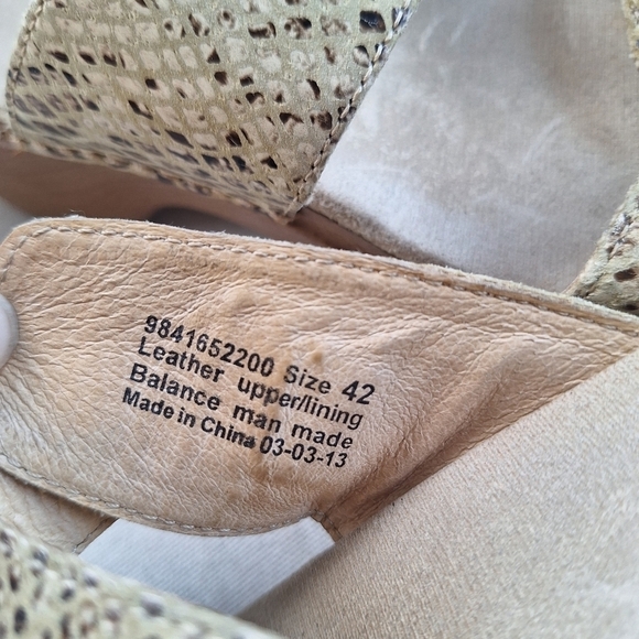 Dansko Sophie Sandals 2 Straps Buckles Womens EU 42 Size 11.5 US Tan - Picture 6 of 7